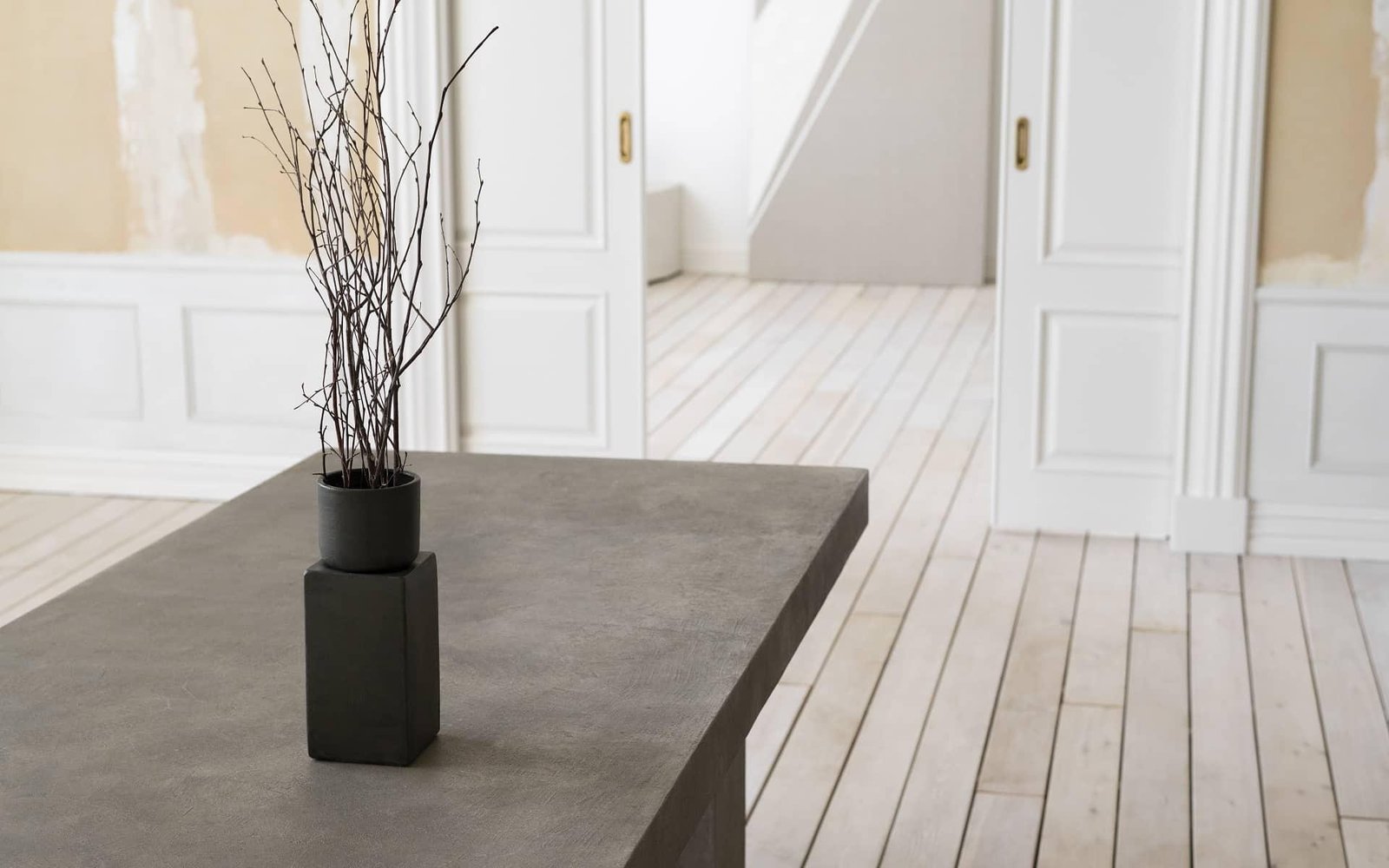 Blaty kompozytowe a wartość nieruchomości — czy podnoszą atrakcyjność mieszkania lub domu na sprzedaż?