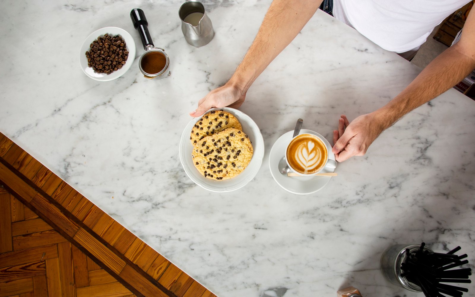 Czy kompozyt jest bezpieczny dla żywności? Fakty o higienie, certyfikatach i standardach sanitarnych